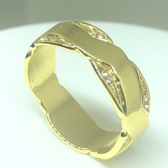 18k Yellow Gold Filled Fancy Band BBB Ring - Picture 4 of 10